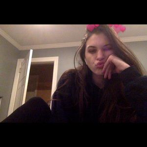 Meet your Posher, Abigail